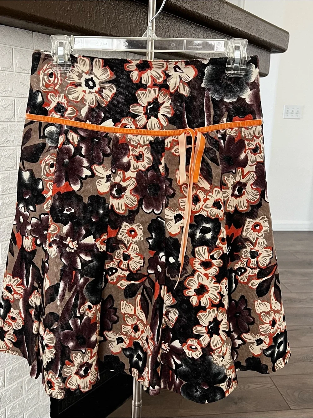 Floral A-Line Midi Skirt with Tie Waist - White Accents